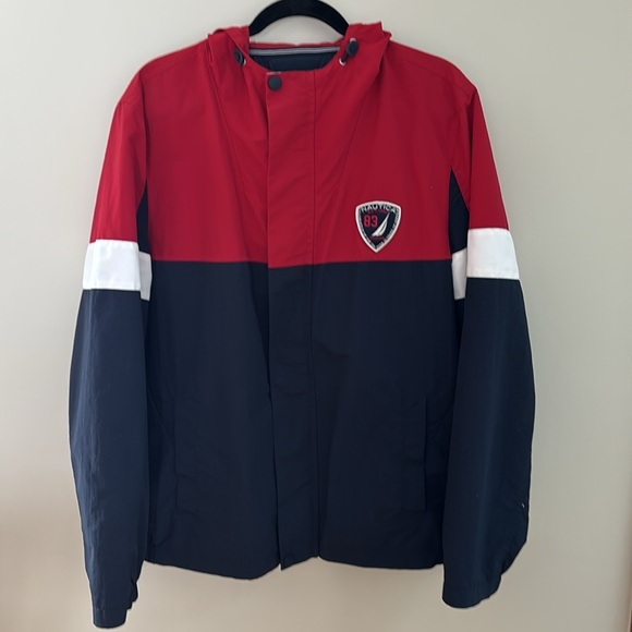 Vintage Nautica Red, White & Navy Blue Jacket. Size Large - Picture 4 of 8